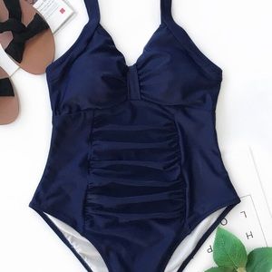 Cupshe Special Flavour Solid One-piece Swimsuit